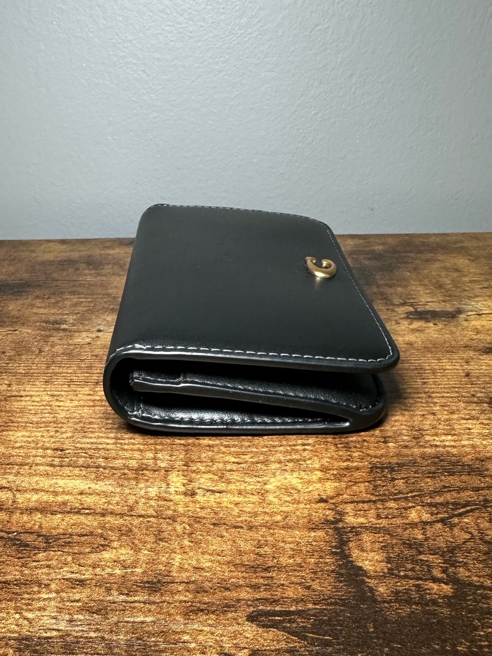 Coach Essential Slim Card Case - Picture 3 of 8
